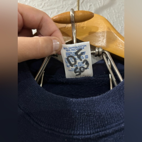 Vintage 90s Georgetown Hoyas Navy Pullover Crewneck navy Blue Bulldog Mens Small - Picture 4 of 5